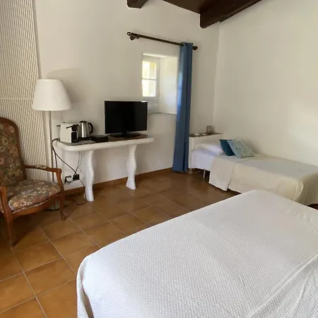 Chateauzen Hotell 4*